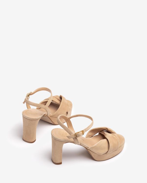 unisa Sandalia con tiras anchas cruzadas Rebajas top