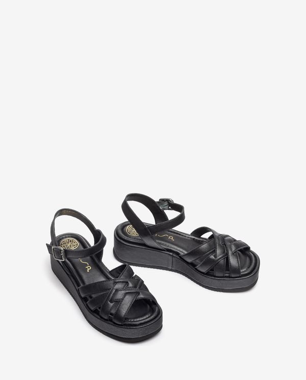 unisa Sandalia de tiras anchas cruzadas y hebilla COMPRAR AHORA