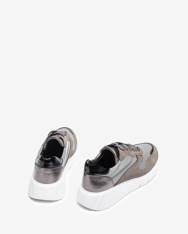 unisa Deportivo con piel en contraste En oferta