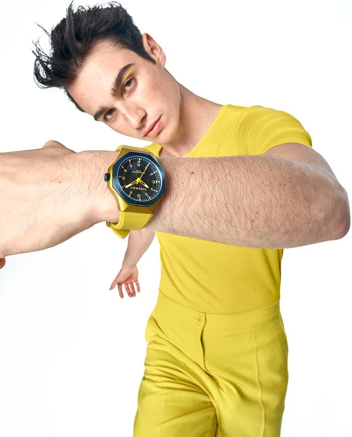 viceroy Reloj caja de aluminio amarillo con bisel de acero Ip azul 5 atm correa de silicona amarilla movimiento de cuarzo Ofertas especiales