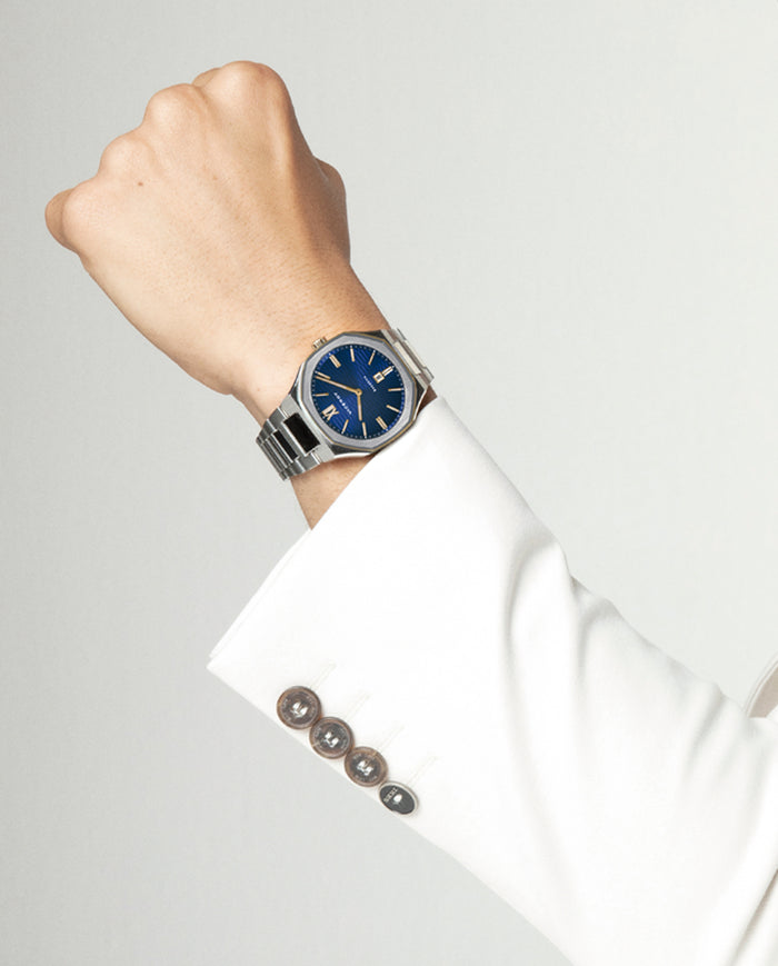 viceroy Reloj colección Laura Escanes caja de acero con doble bisel en acero Ip dorado con cristal zafiro 10 atm y brazalete de acero con movimiento cuarzo Liquidación