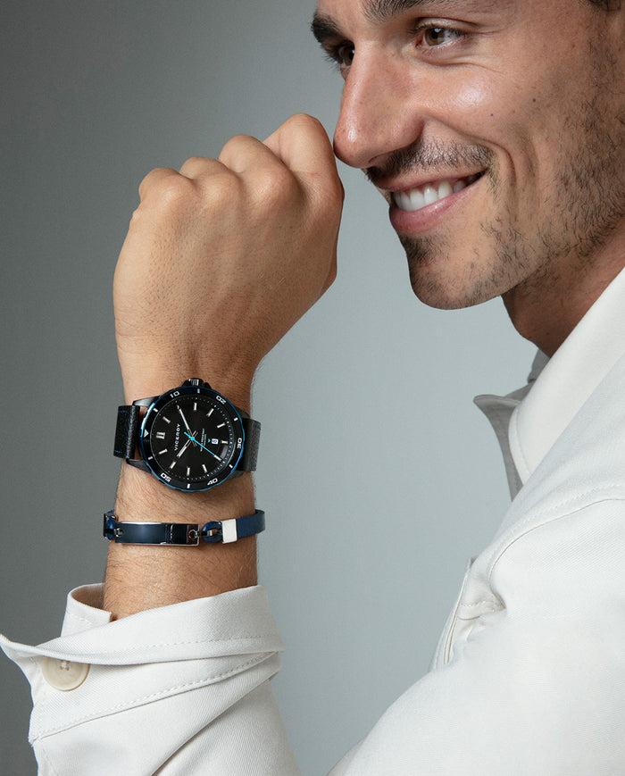 viceroy Reloj caja de acero bitono en Ip negro y azul con bisel de aluminio negro 10 atm y correa de piel negra con movimiento cuarzo ÚLTIMAS EDICIONES