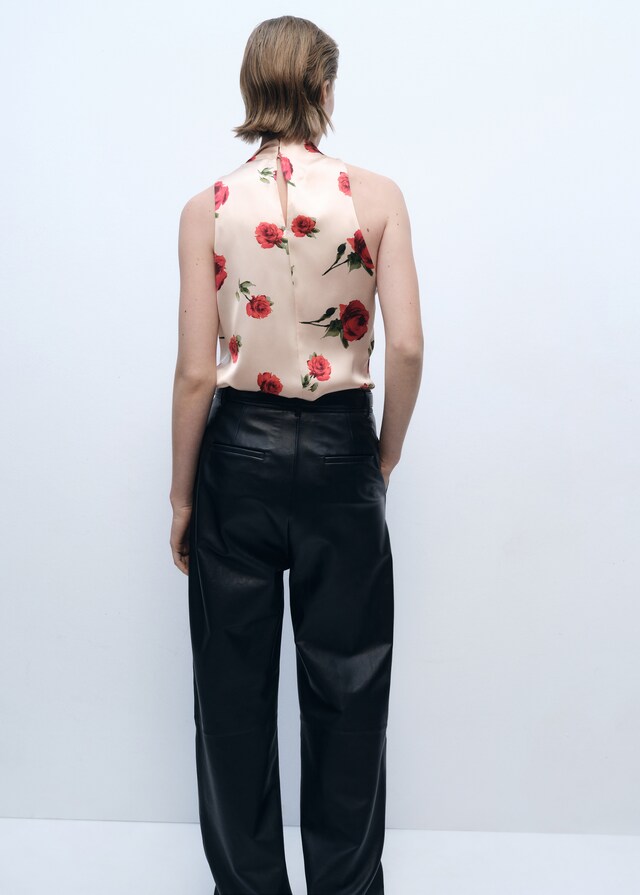 Mango Blusa satinada floral ÚLTIMAS EDICIONES