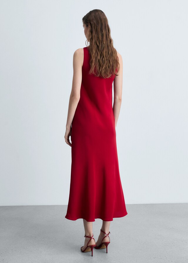 Mango Vestido midi satinado Promoción trimestral