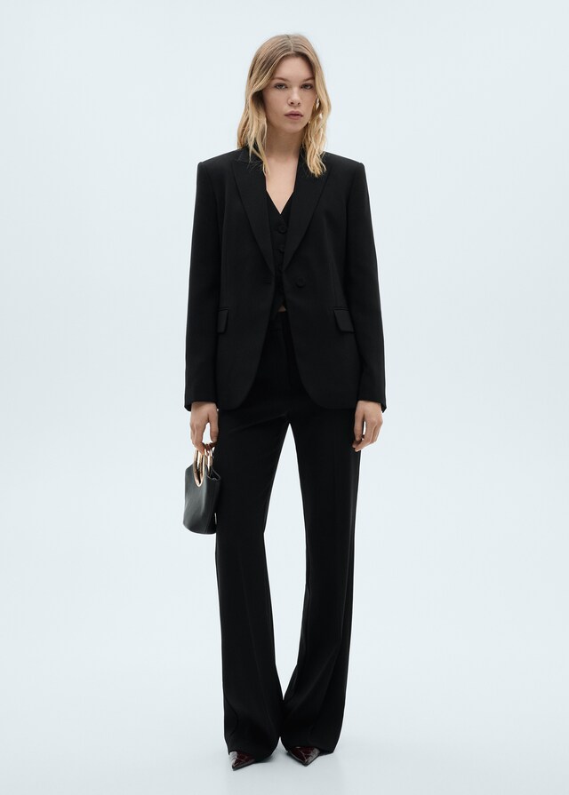 Mango Blazer traje estructura 2025