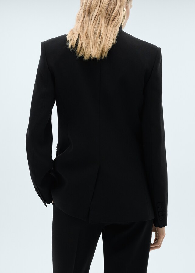 Mango Blazer traje estructura 2025