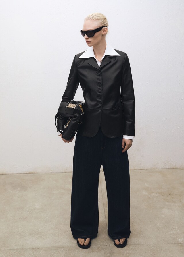 Mango Blazer piel botones Devoluciones gratuitas