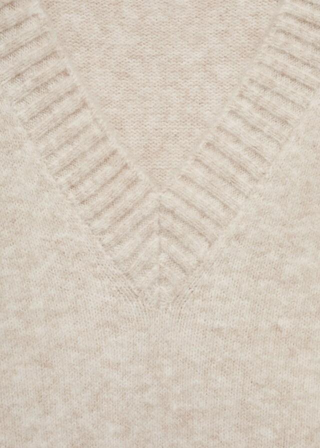 Mango Jersey punto cuello pico liso En oferta