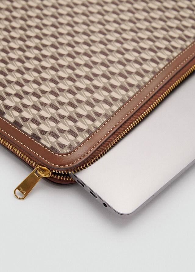 Mango Funda ordenador estampado logo Los más vendidos