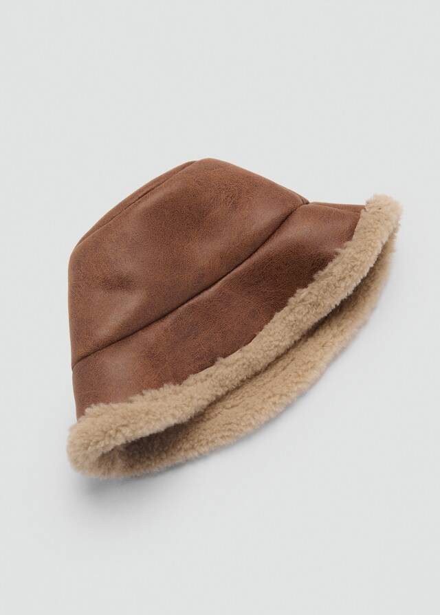 Mango Gorro bucket borreguito Precio de fábrica