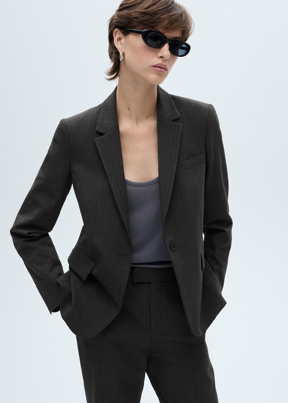 Mango Blazer traje raya diplomática
