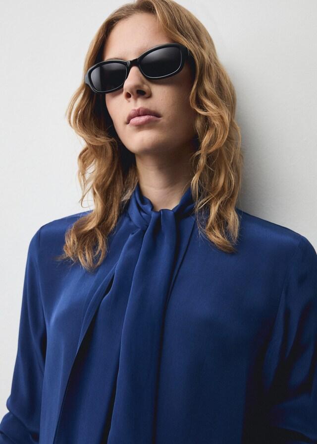 Mango Camisa satinada lazada En línea