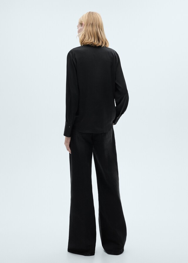 Mango Camisa fluida satinada Outlet online