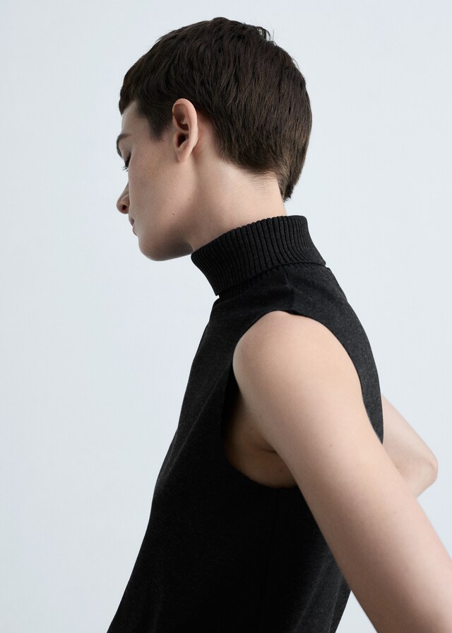 Mango Top punto cuello alto Últimos 3 días