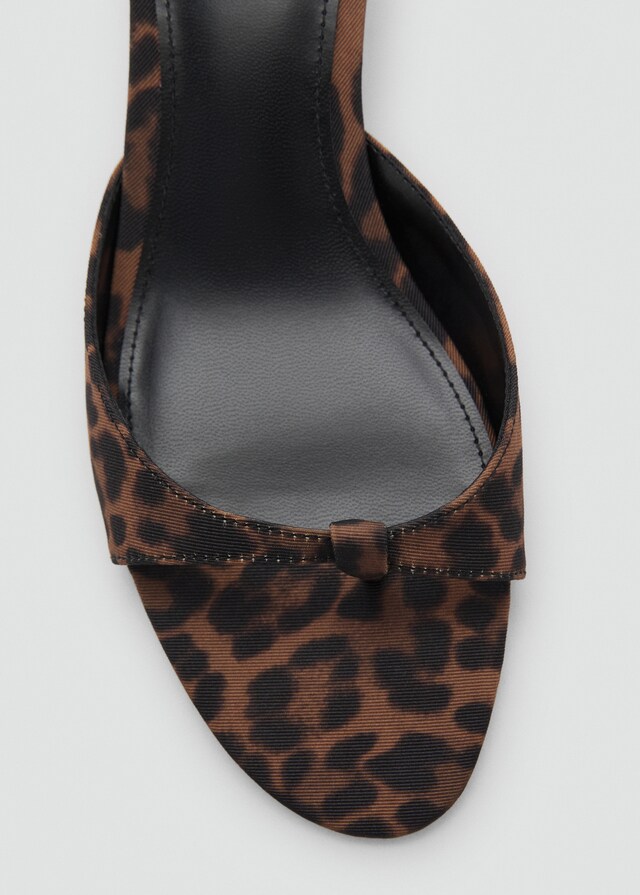 Mango Sandalia tacón kitten leopardo Superdescuento