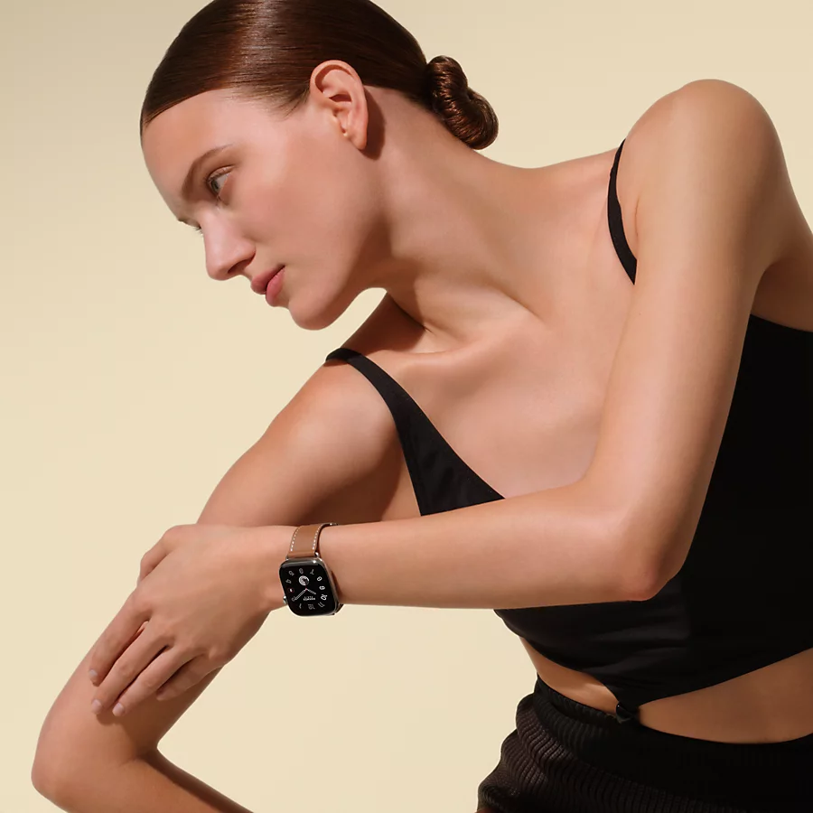 Hermès Caja Series 10 & Correa Apple Watch Hermès Single Tour 42 mm Limitado a 3 días