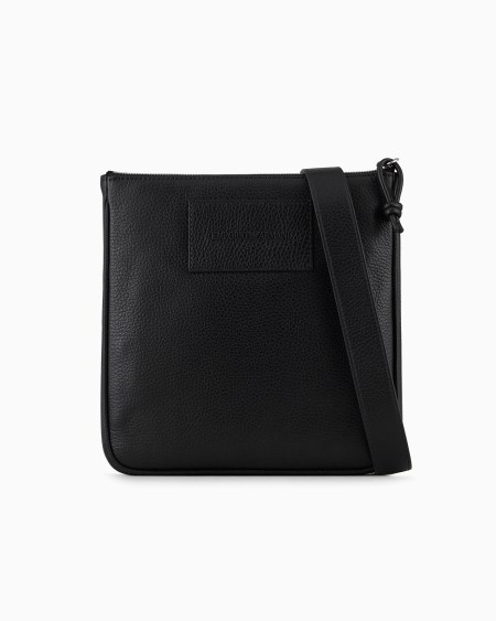 Armani Bandolera plana de piel abatanada