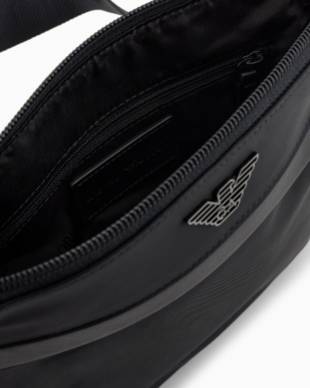 Armani Bandolera plana de nailon reciclado ASV Envío internacional gratuito