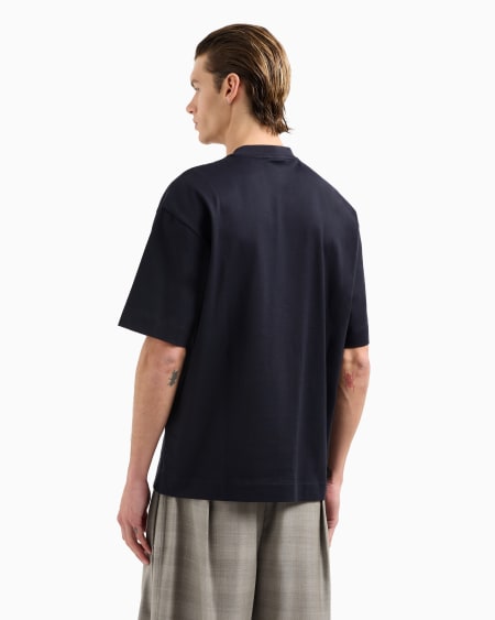 Armani Camiseta ancha de punto con bordado de rayas efecto degradado Solo hoy