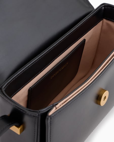 Armani Bolso bandolera de piel lisa con logotipo de águila de metal Ahorra y exporta
