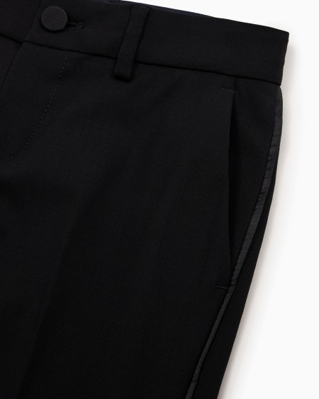 Armani Traje esmoquin de abotonadura sencilla de lana fría con detalles de satén Tienda de fábrica