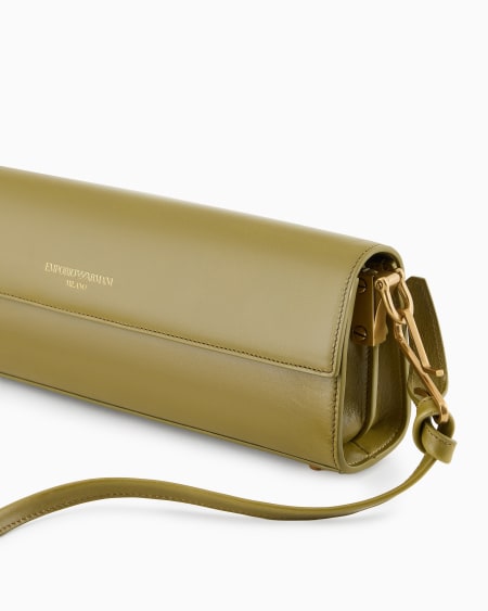 Armani Bolso de mano bandolera con solapa en piel lisa Promoción trimestral