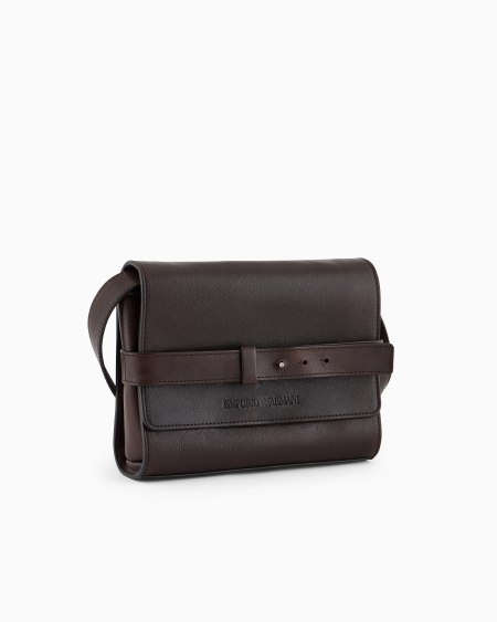 Armani Bolso bandolera de piel con solapa y logotipo en relieve Grandes descuentos