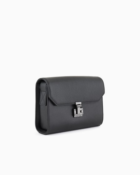 Armani Bolso bandolera de piel abatanada con solapa Limitado a 3 días