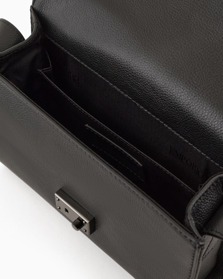 Armani Bolso bandolera de piel abatanada con solapa Precios de Black Friday