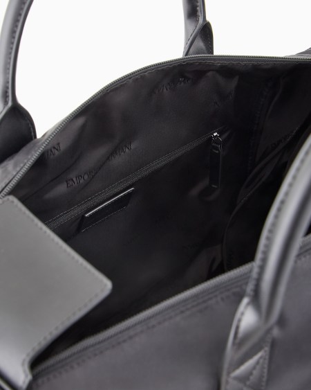 Armani Bolso de fin de semana en nailon reciclado ASV Descuento por venta flash