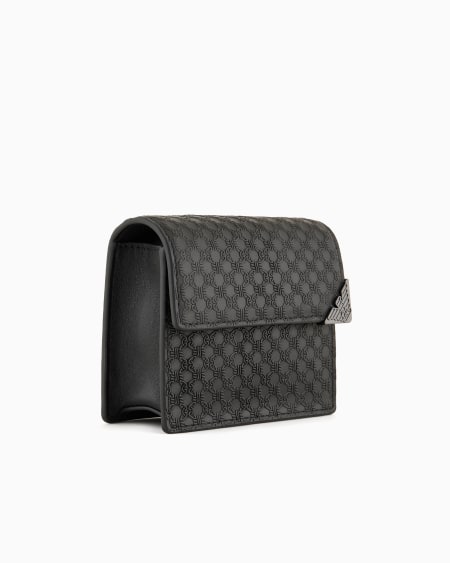 Armani Minibolso bandolera de piel con motivo integral en relieve Rebajas de fin de temporada