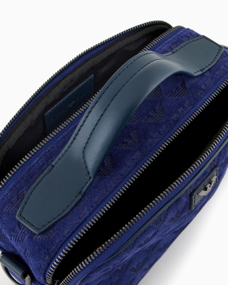 Armani Bolso baúl de ante con bandolera y águila grabada por toda la superficie Precio ultrabajo