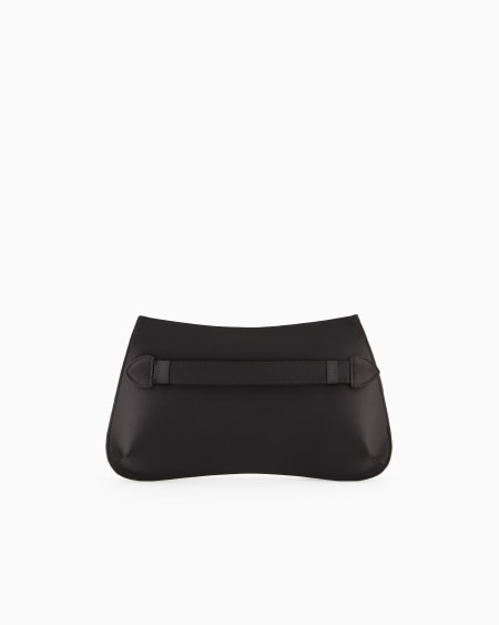 Armani Bolso de mano baguette con bandolera de cadena en satén Rebajas de fin de temporada