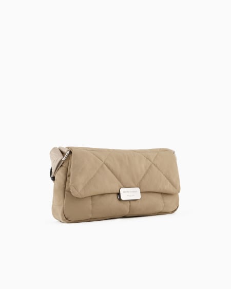 Armani Bolso de hombro baguette grande en nailon acolchado 2025