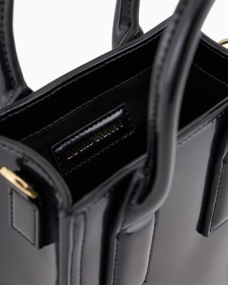 Armani Minibolso de acabado cepillado con bandolera En línea