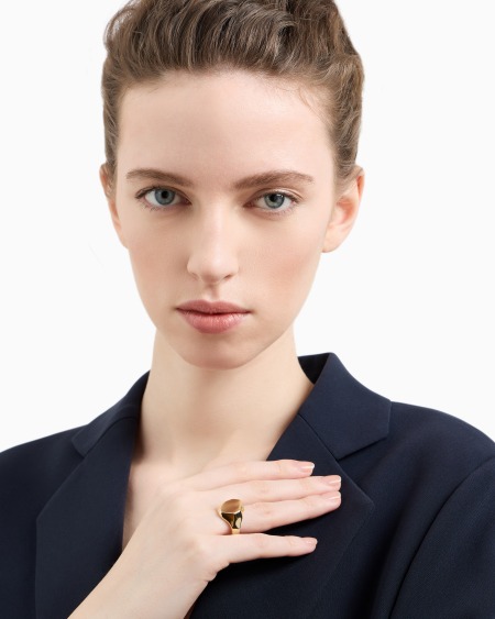 Armani Anillo con punto focal central de latón dorado Oferta especial