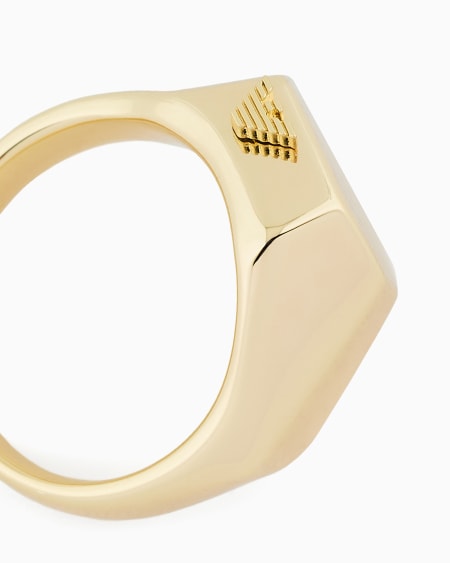 Armani Anillo con punto focal central de latón dorado Oferta especial