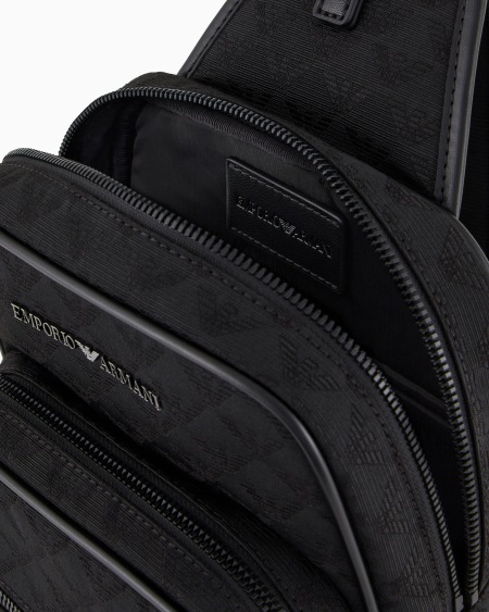 Armani Mochila de un solo tirante de nailon con motivo integral de águila en tejido jacquard Precios de Black Friday
