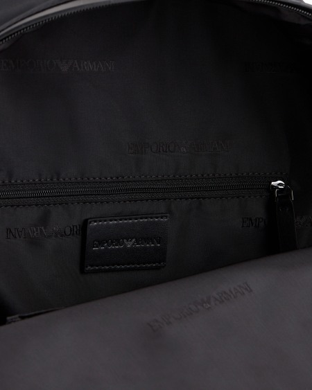Armani Mochila de nailon reciclado ASV Descuentos del mes