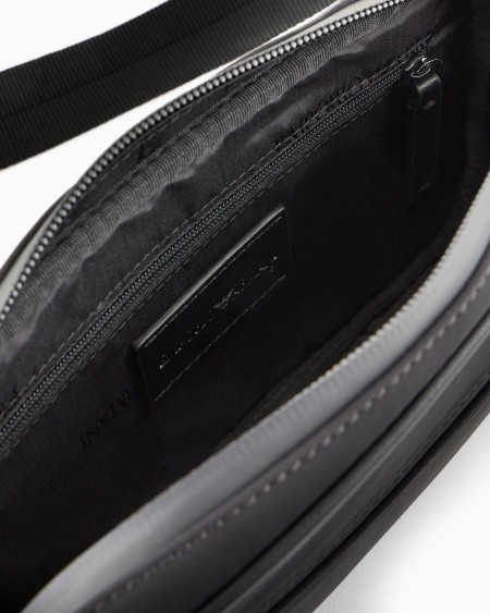 Armani Riñonera de nailon Travel Essential Devoluciones gratuitas