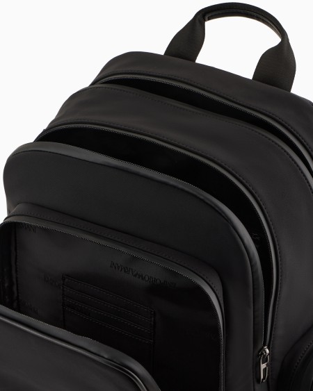 Armani Mochila de nailon Travel Essential 2025