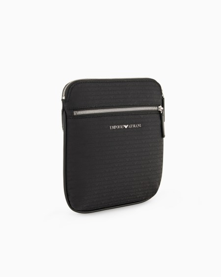 Armani Bolso bandolera plano en tejido jacquard de nailon con inscripción integral de logotipo Venta caliente