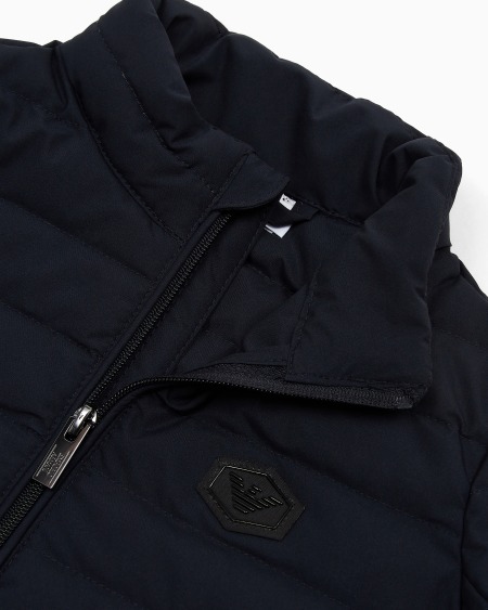 Armani Chaqueta de plumas en nailon acolchado con pluma reciclada ASV Rebajas de fábrica