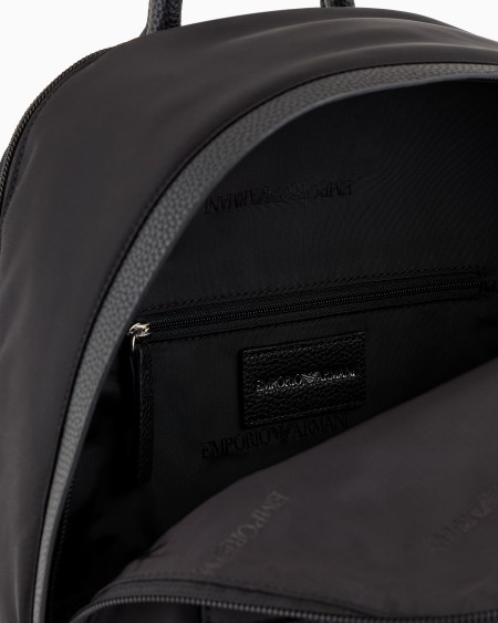 Armani Mochila de nailon reciclado con placa de águila ASV Rebajas online