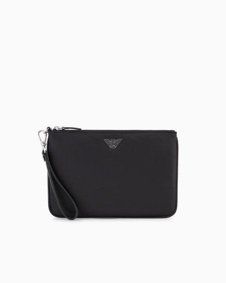 Armani Bolso de mano de nailon reciclado con placa de águila ASV