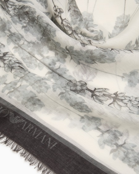 Armani Estola en mezcla de modal y lino con estampado floral Envío gratis
