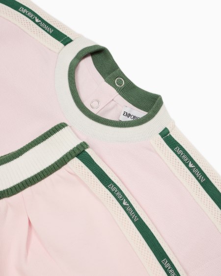 Armani Conjunto de camiseta y pantalones cortos de punto con cinta con logotipo Últimos 2 días
