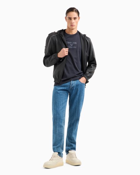 Armani Cazadora reversible de corte relajado de napa de cordero con inscripción integral en relieve Rebajas