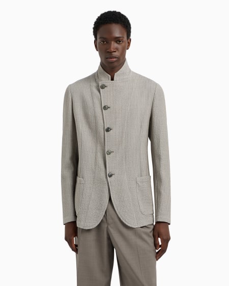 Armani Chaqueta con cuello de tira y cierre descentrado de lana virgen estructurada Ventas relámpago