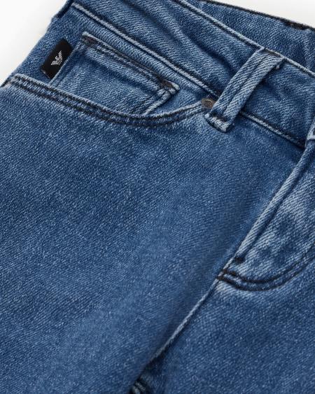 Armani Vaqueros J06 de denim elástico Ventas relámpago